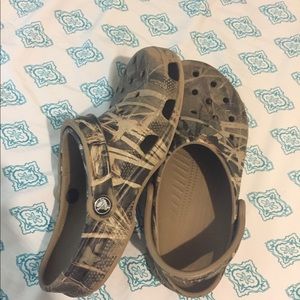 Camo crocs
